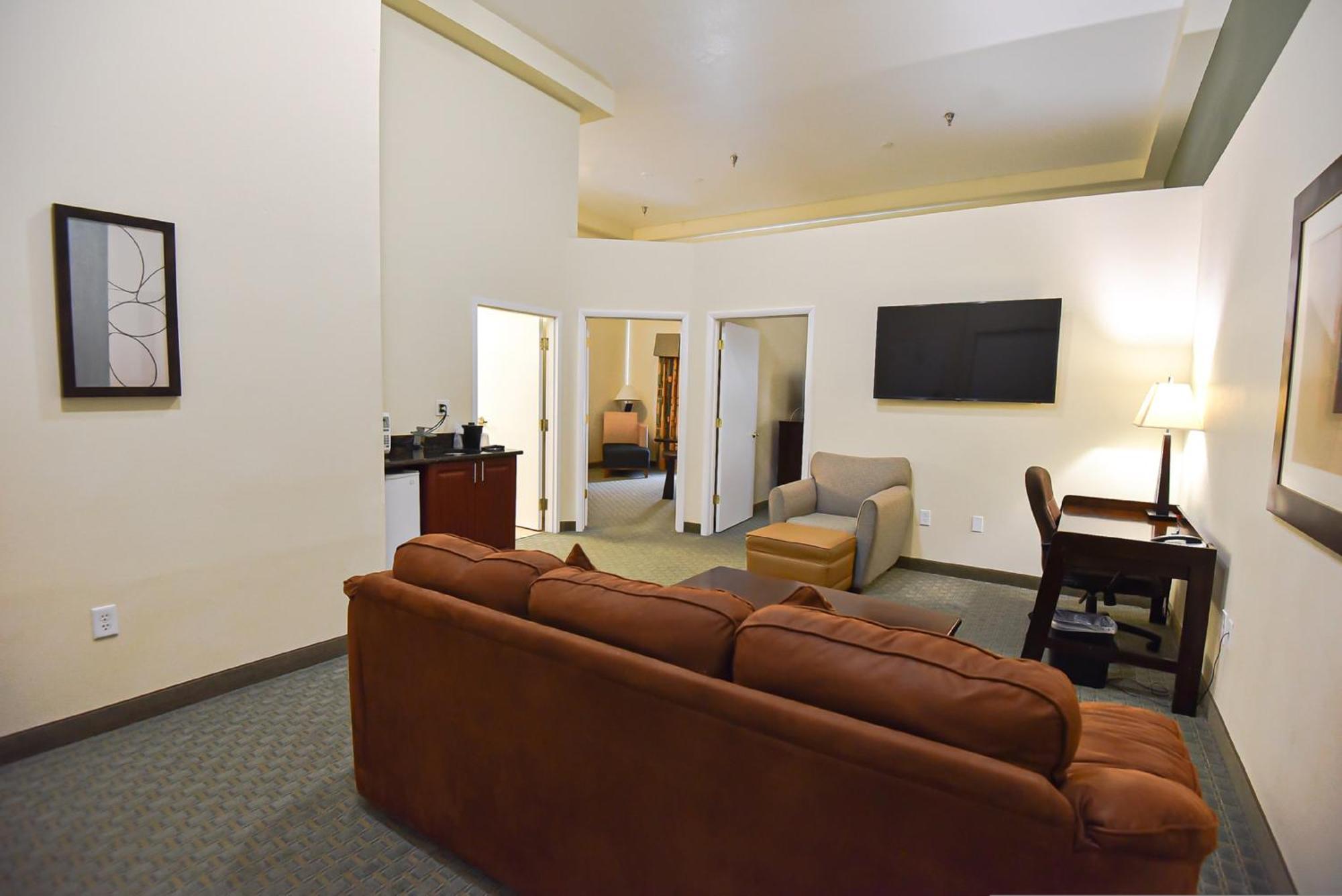 Holiday Inn Express & Suites Cocoa By Ihg Exterior photo