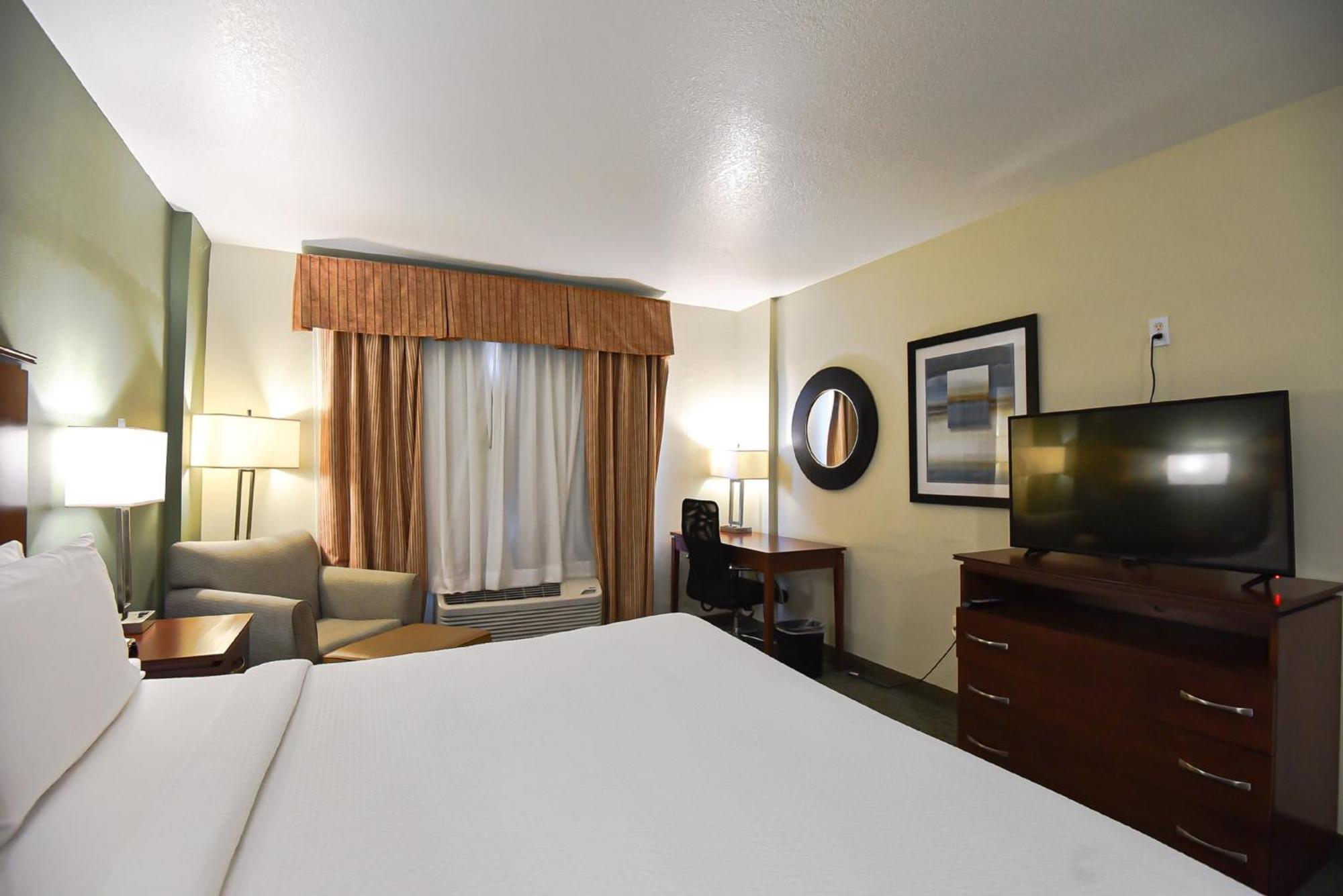 Holiday Inn Express & Suites Cocoa By Ihg Exterior photo