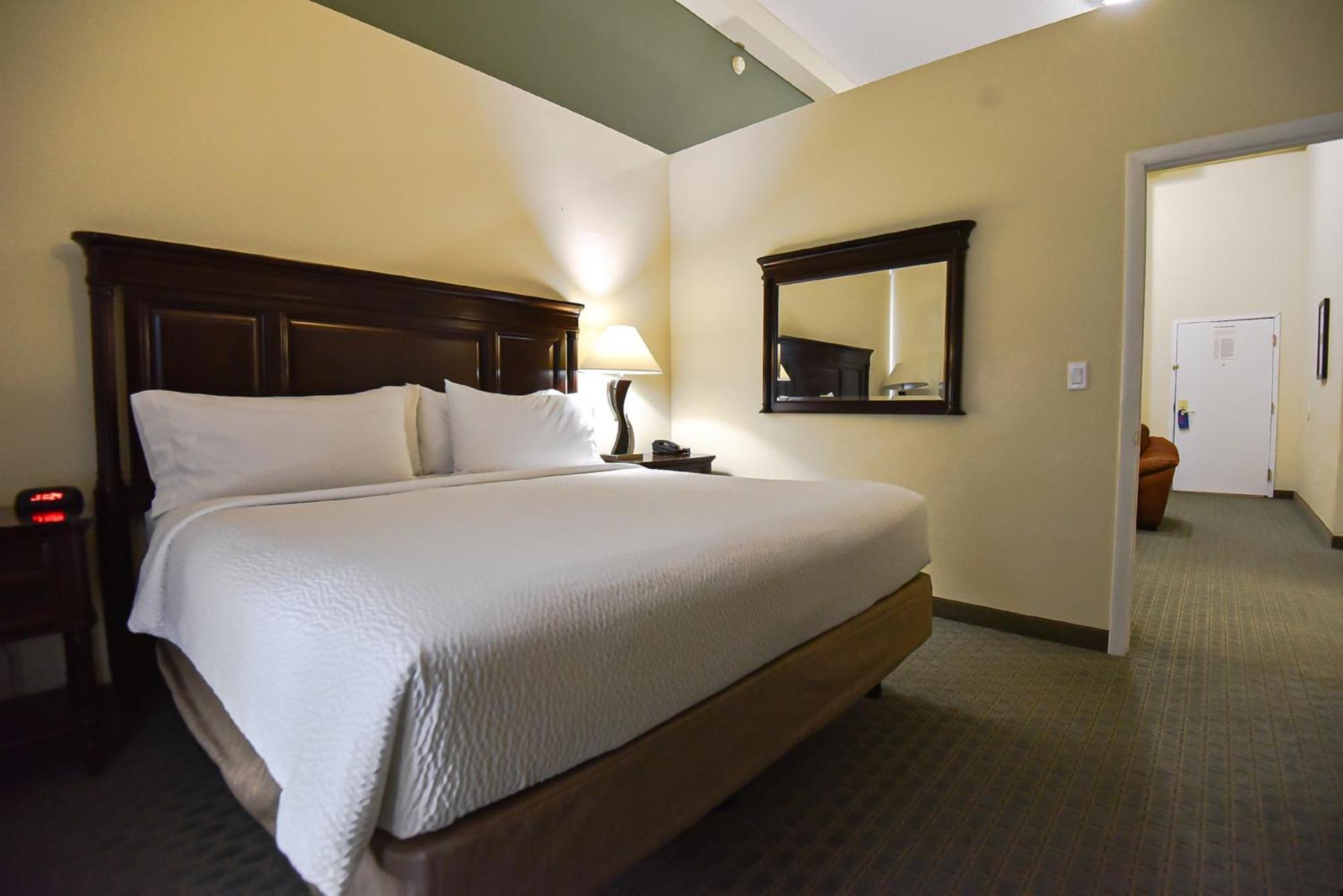 Holiday Inn Express & Suites Cocoa By Ihg Exterior photo